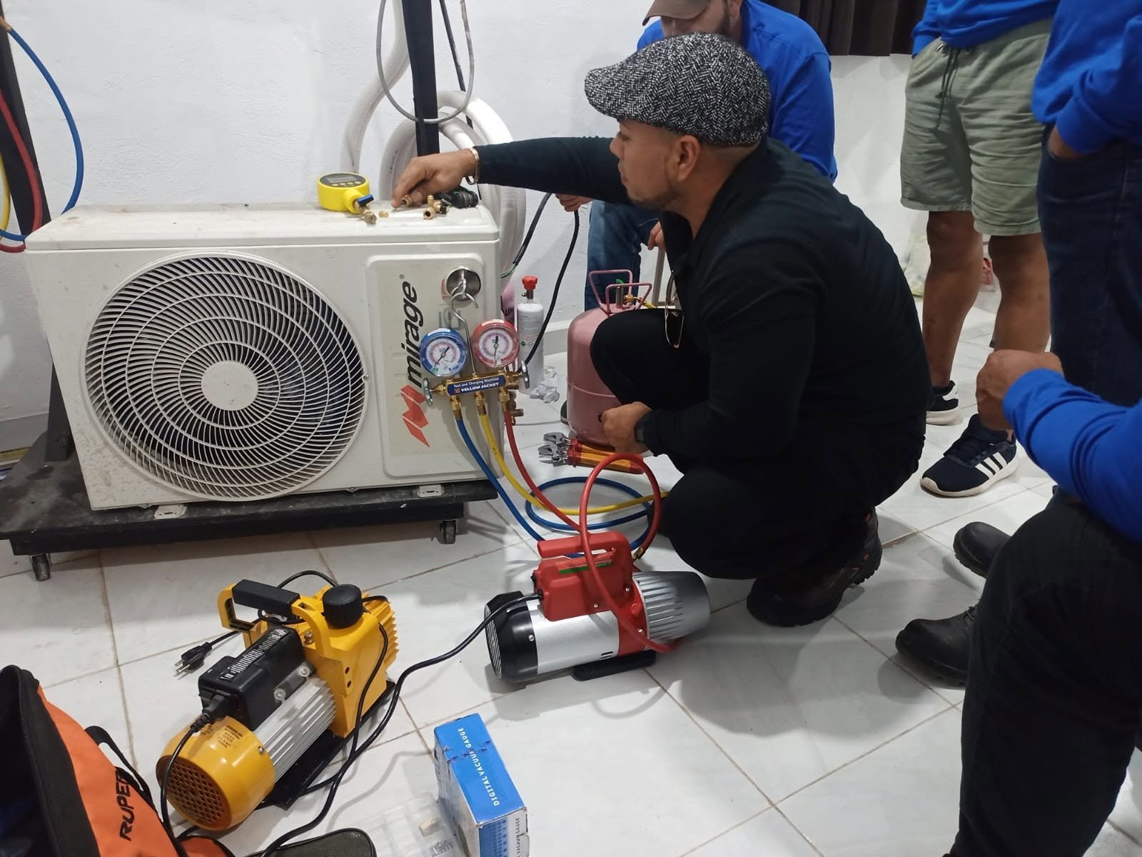 Servicio a unidad condensadora